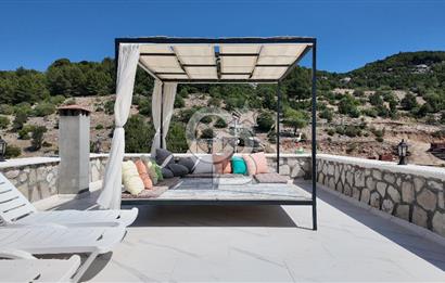 Antalya Kaş Sarıbelen De Triplex Satılık Taş Ev