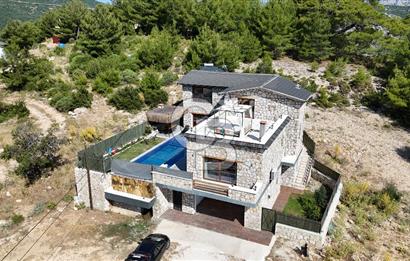 Antalya Kaş Sarıbelen De Triplex Satılık Taş Ev