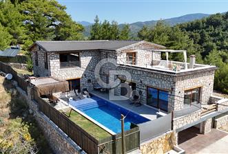Antalya Kaş Sarıbelen De Triplex Satılık Taş Ev