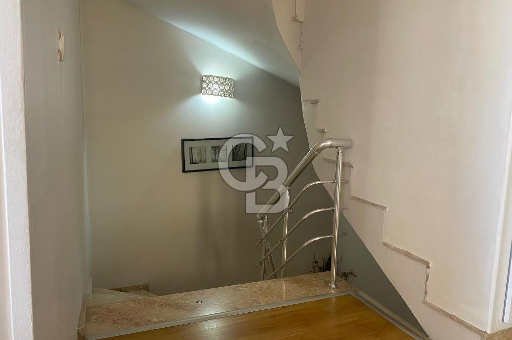 Çiğli Ahmet Taner Kışlalı 'da Satılık Villa