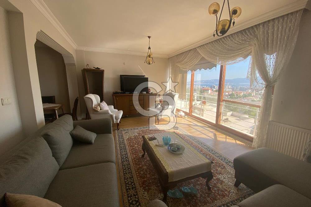Çiğli Ahmet Taner Kışlalı 'da Satılık Villa