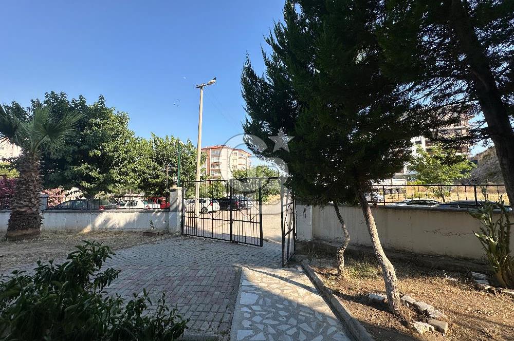 Karşıyaka Zübeyde Hanım Mh Doğalgazlı 100m2 2+1 Kiralık Daire 