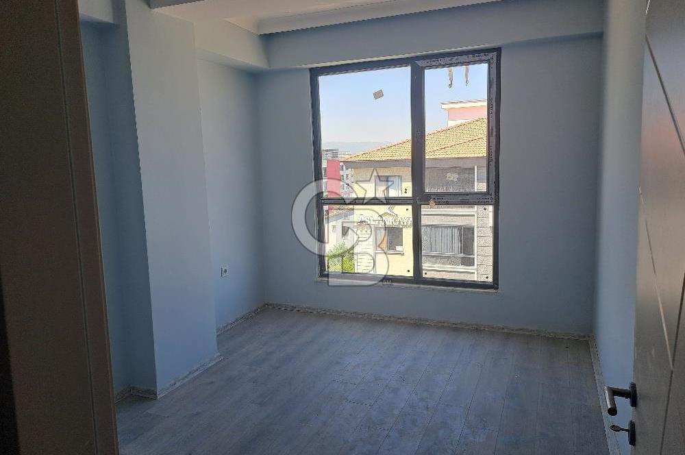 YALOVA ÇİFTLİKKÖYDE HARİKA DENİZ MANZARALI 3+1 SATILIK DAİRE