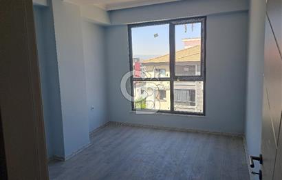 YALOVA ÇİFTLİKKÖYDE HARİKA DENİZ MANZARALI 3+1 SATILIK DAİRE