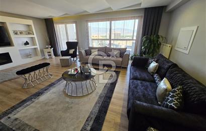 Menemen Taşkonakları sitesinde 260 m2 Satılık 4+1