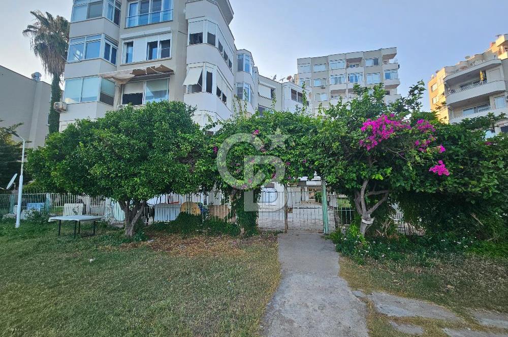 Mezitli Akdeniz Mah. Denize Sıfır Konumda Satılık 3+1 Daire