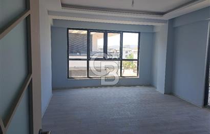 YALOVA ÇİFTLİKKÖYDE HARİKA DENİZ MANZARALI 3+1 SATILIK DAİRE