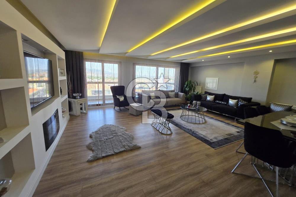 Menemen Taşkonakları sitesinde 260 m2 Satılık 4+1