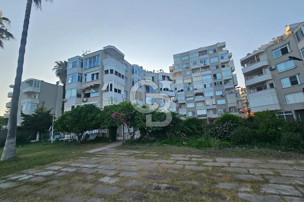 Mezitli Akdeniz Mah. Denize Sıfır Konumda Satılık 3+1 Daire