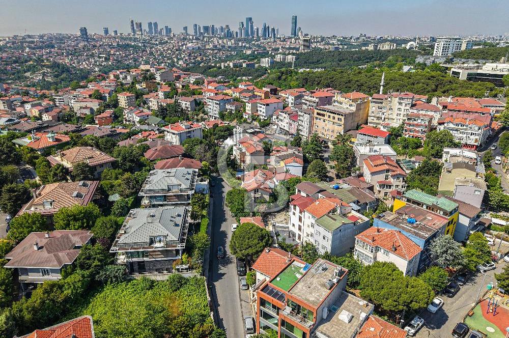 Kiralık müstakil bina Emirgan koruya yakın site içinde 4 katlı