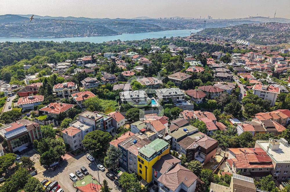 Kiralık müstakil bina Emirgan koruya yakın site içinde 4 katlı