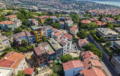 Kiralık müstakil bina Emirgan koruya yakın site içinde 4 katlı