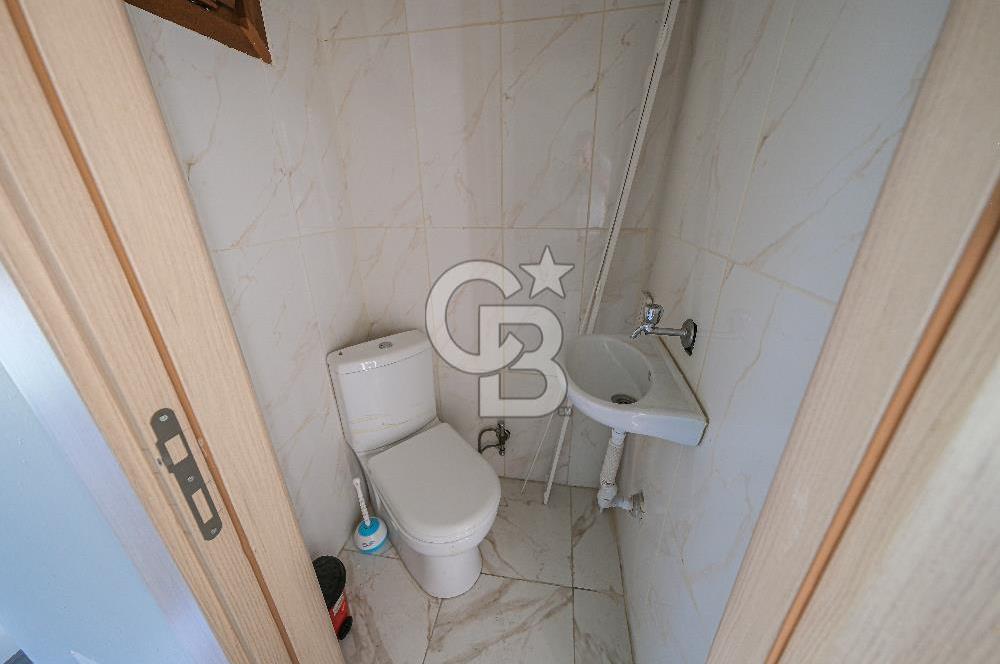 Satılık Emirgan koruya yakın müstakil 4 katlı site içerisinde