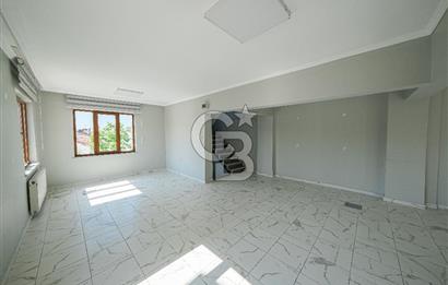 Satılık Emirgan koruya yakın müstakil 4 katlı site içerisinde