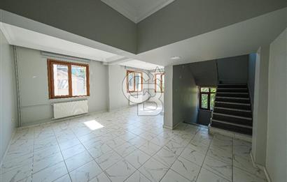 Satılık Emirgan koruya yakın müstakil 4 katlı site içerisinde