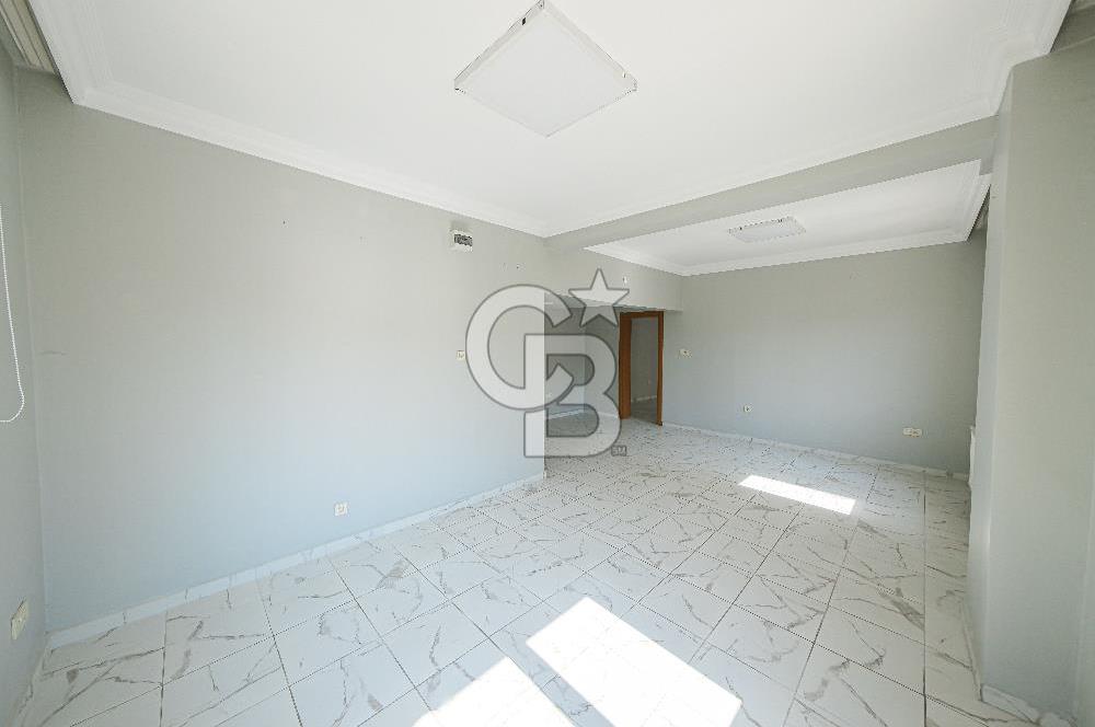 Satılık Emirgan koruya yakın müstakil 4 katlı site içerisinde