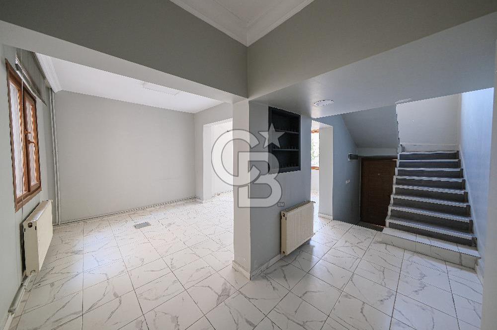 Kiralık müstakil bina Emirgan koruya yakın site içinde 4 katlı