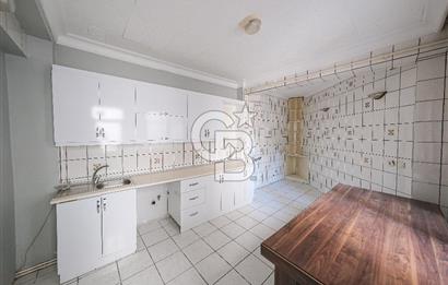 Satılık Emirgan koruya yakın müstakil 4 katlı site içerisinde