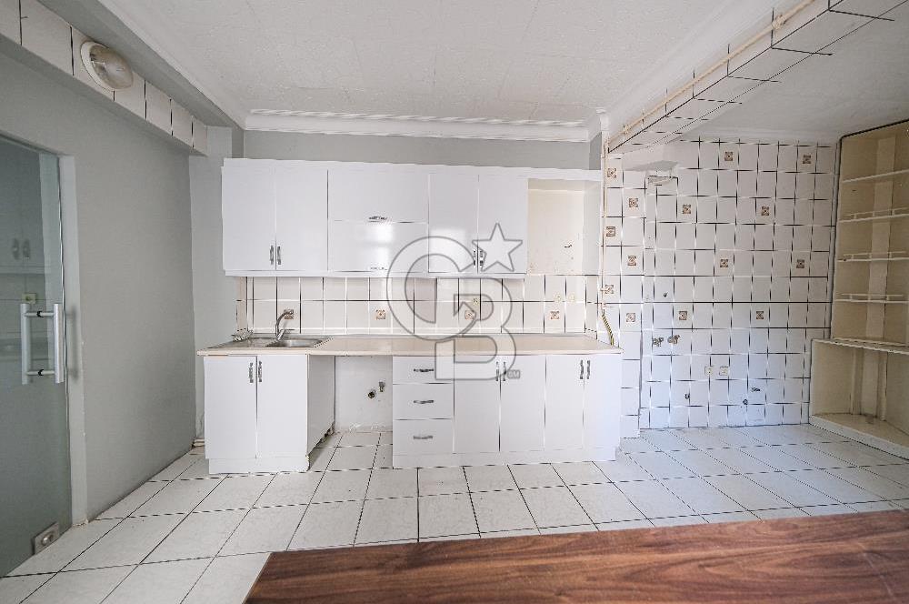 Kiralık müstakil bina Emirgan koruya yakın site içinde 4 katlı