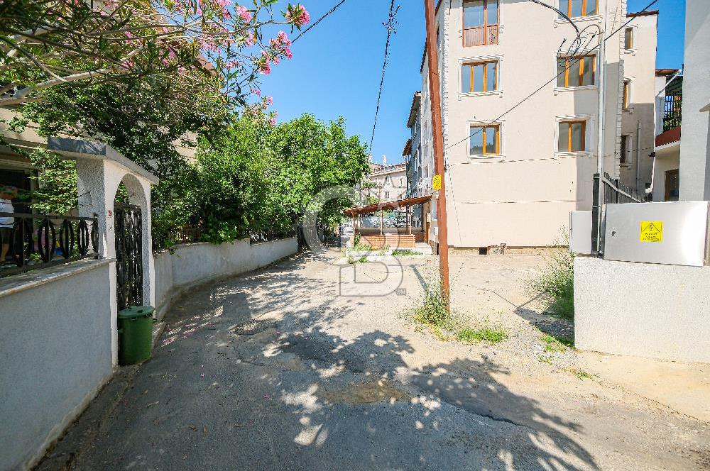 Kiralık müstakil bina Emirgan koruya yakın site içinde 4 katlı