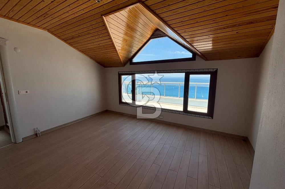 ÇANDARLI'NIN DENİZE SIFIR 3+1 130 M2 EN GÜZEL DUBLEKS DAİRESİ
