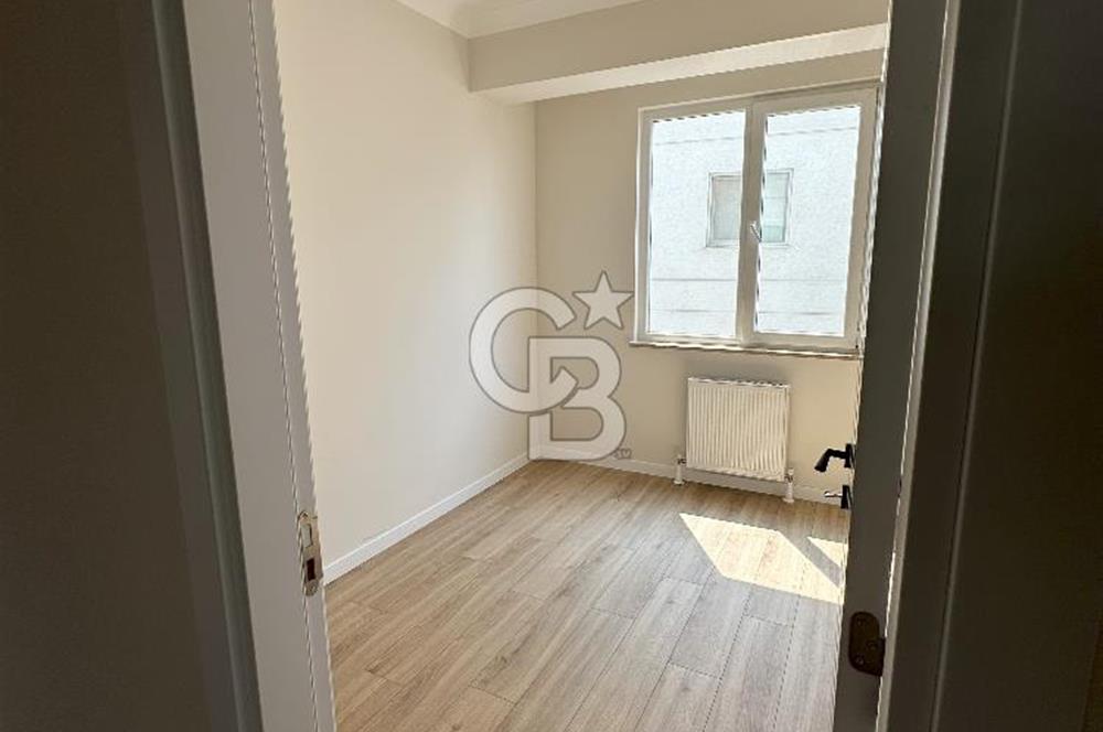 CB Fly'dan Cadde, Belediye ve Kaymakamlık Yakını Lüks Daire