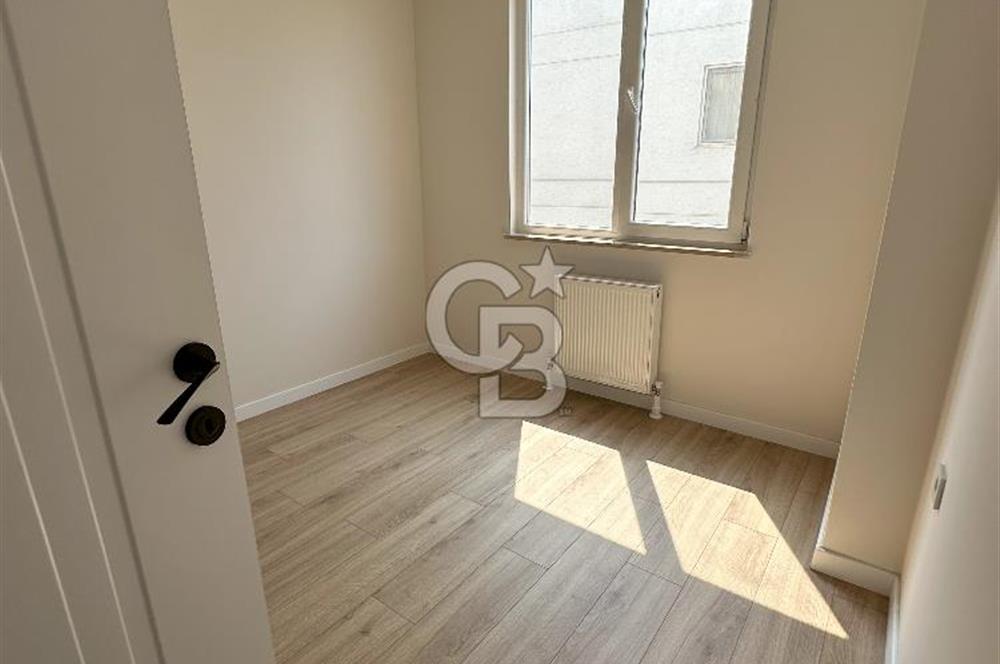 CB Fly'dan Cadde, Belediye ve Kaymakamlık Yakını Lüks Daire
