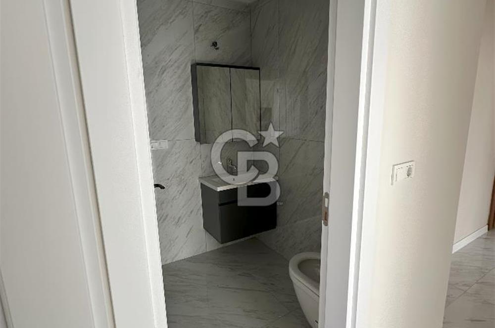 CB Fly'dan Cadde, Belediye ve Kaymakamlık Yakını Lüks Daire