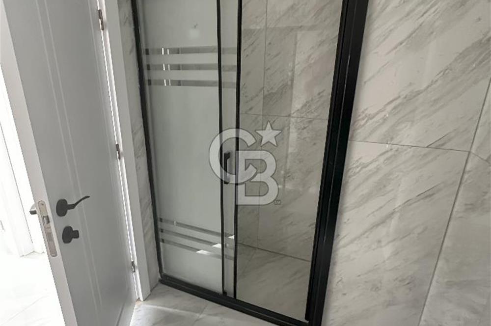 CB Fly'dan Cadde, Belediye ve Kaymakamlık Yakını Çatı Dubleks
