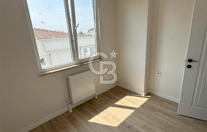 CB Fly'dan Cadde, Belediye ve Kaymakamlık Yakını Çatı Dubleks