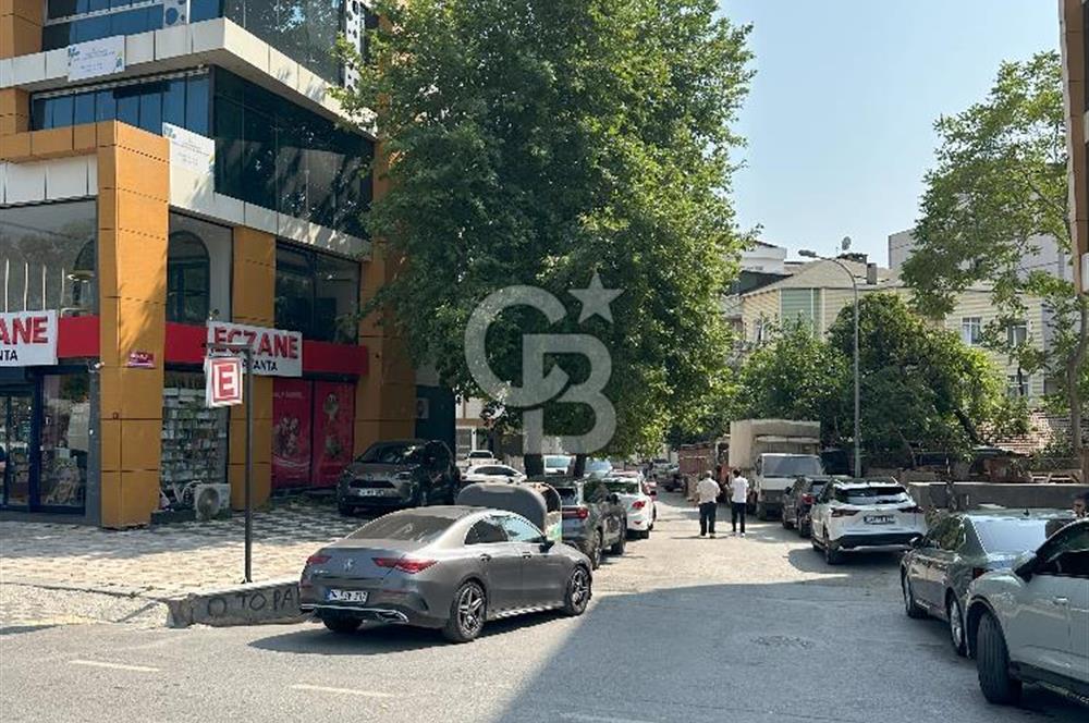 CB Fly'dan Cadde, Belediye ve Kaymakamlık Yakını Lüks Daire