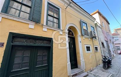  Ayvalık Fethiye Mahallesi’nde Satılık Tarihi Komple Taş Rum Evi