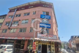İzmir'de Bornova'nin Ticari kalbi Olan  1. Sanayide Mükemmel Lokasyonda İş Hanı