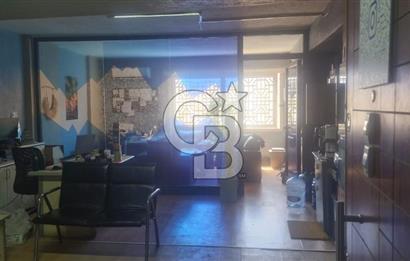 İzmir'de Bornova'nin Ticari kalbi Olan  1. Sanayide Mükemmel Lokasyonda İş Hanı