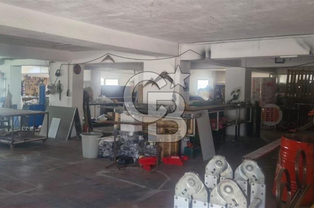 İzmir'de Bornova'nin Ticari kalbi Olan  1. Sanayide Mükemmel Lokasyonda İş Hanı