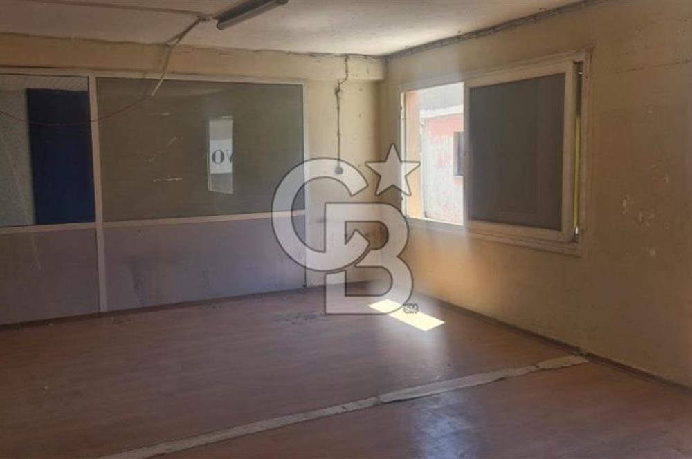 İzmir'de Bornova'nin Ticari kalbi Olan  1. Sanayide Mükemmel Lokasyonda İş Hanı