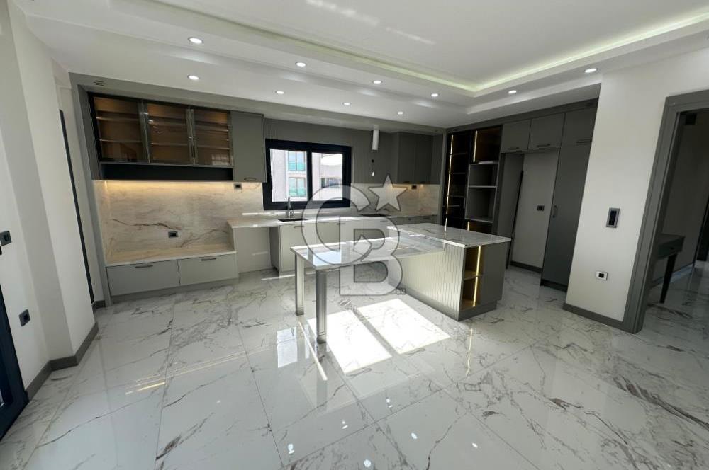 Karahasanlı Mah. Site İçinde Havuzlu Otoparklı 3+1 Satılık Daire
