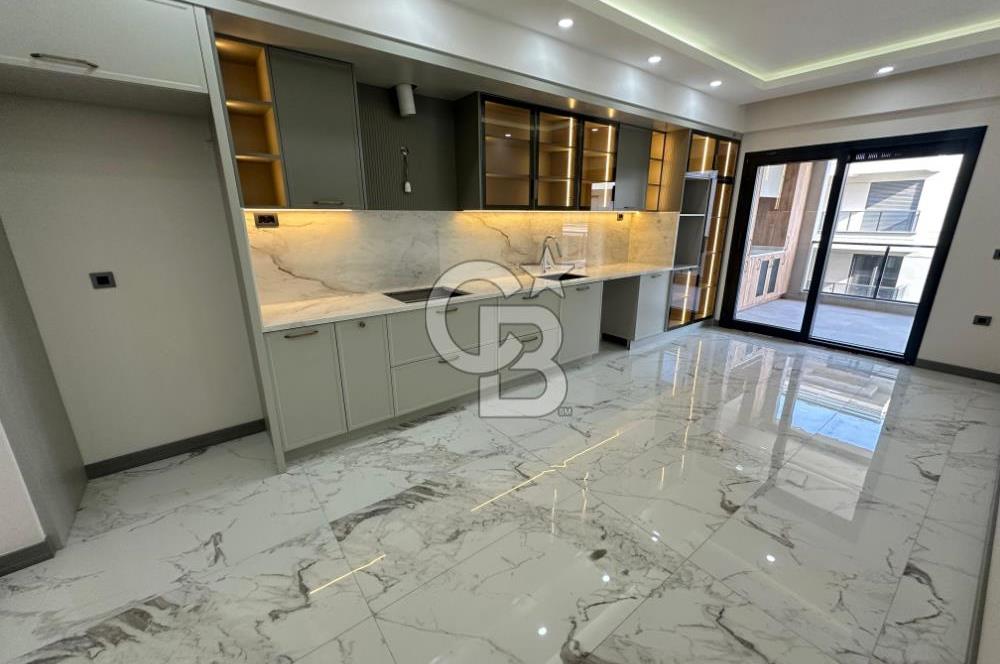 Karahasanlı Mah. Site İçinde Havuzlu Otoparklı 3+1 Satılık Daire