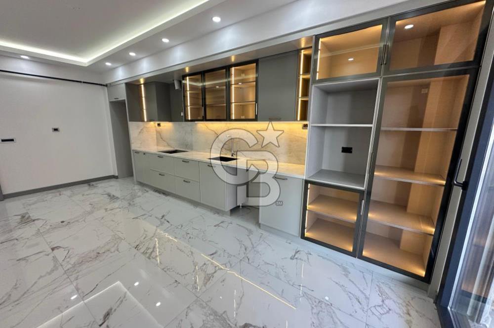 Karahasanlı Mah. Site İçinde Havuzlu Otoparklı 3+1 Satılık Daire