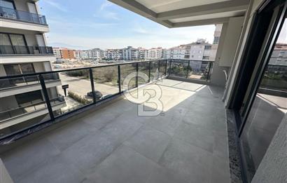 Karahasanlı Mah. Site İçinde Havuzlu Otoparklı 3+1 Satılık Daire