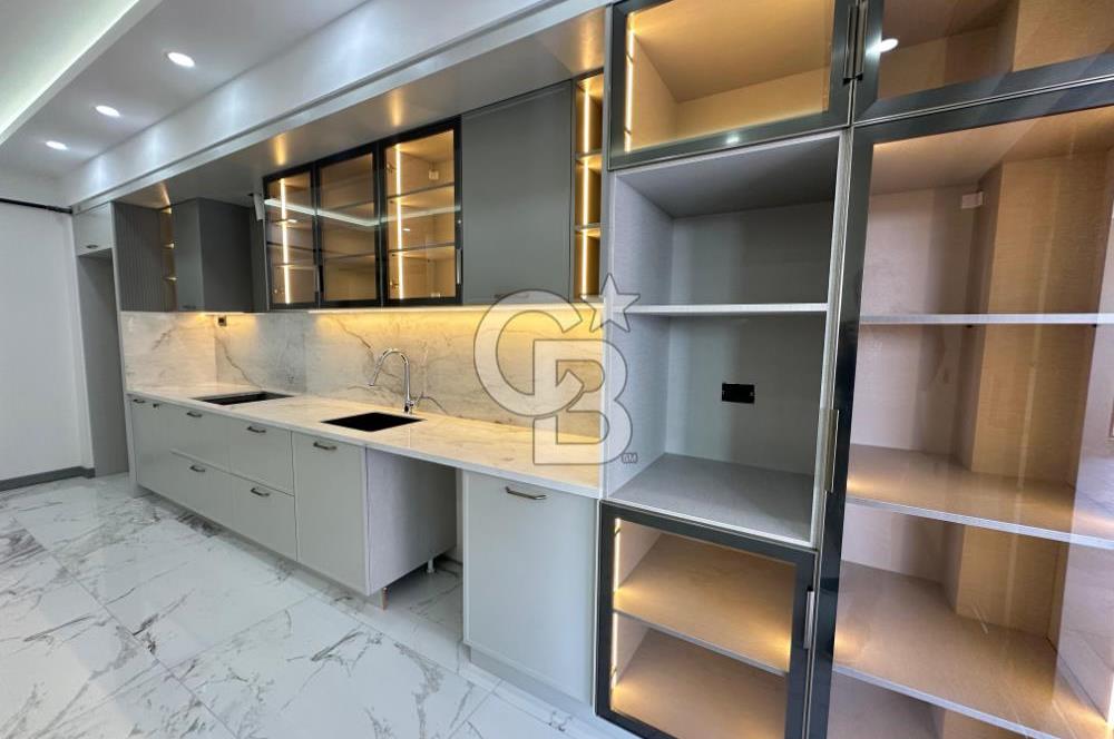 Karahasanlı Mah. Site İçinde Havuzlu Otoparklı 3+1 Satılık Daire