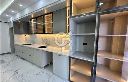 Karahasanlı Mah. Site İçinde Havuzlu Otoparklı 3+1 Satılık Daire