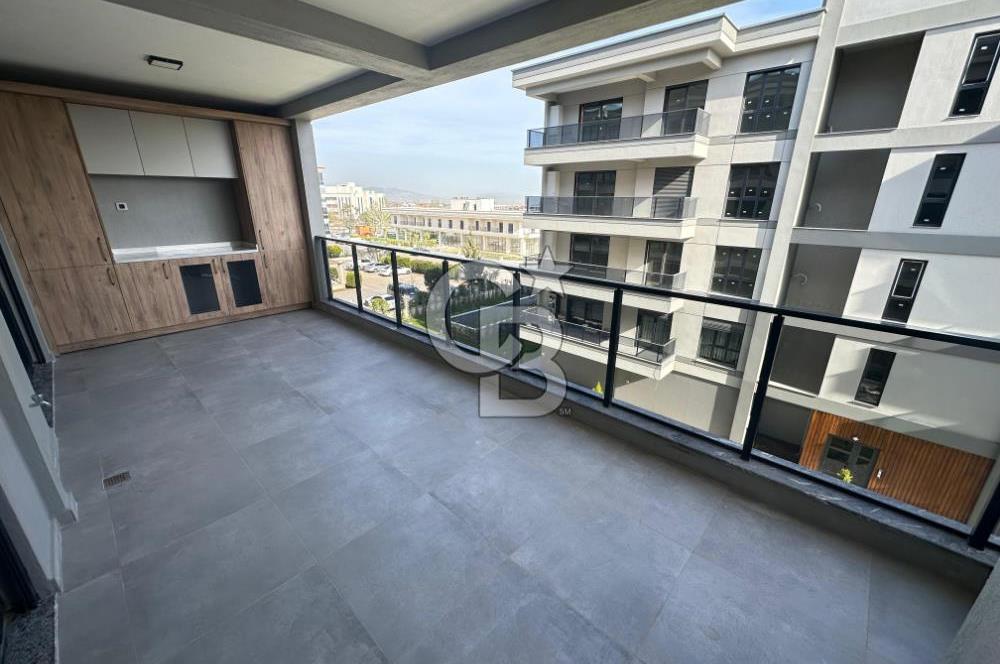 Karahasanlı Mah. Site İçinde Havuzlu Otoparklı 3+1 Satılık Daire