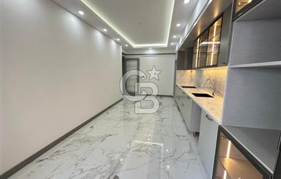 Karahasanlı Mah. Site İçinde Havuzlu Otoparklı 3+1 Satılık Daire