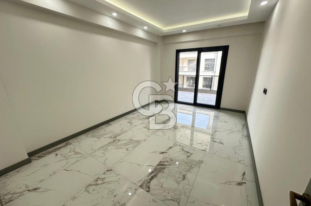 Karahasanlı Mah. Site İçinde Havuzlu Otoparklı 3+1 Satılık Daire