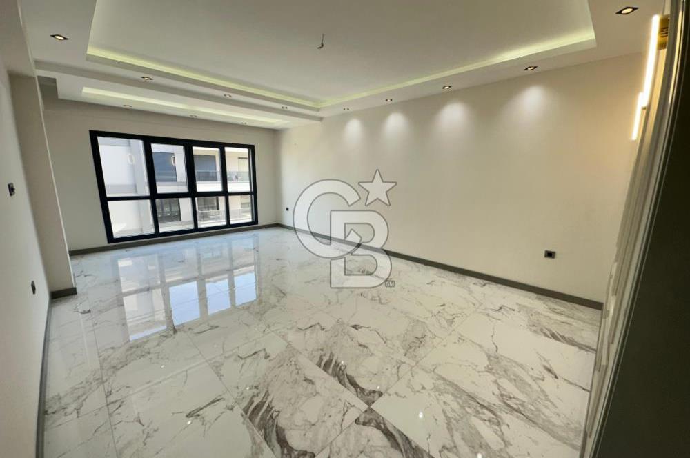 Karahasanlı Mah. Site İçinde Havuzlu Otoparklı 3+1 Satılık Daire