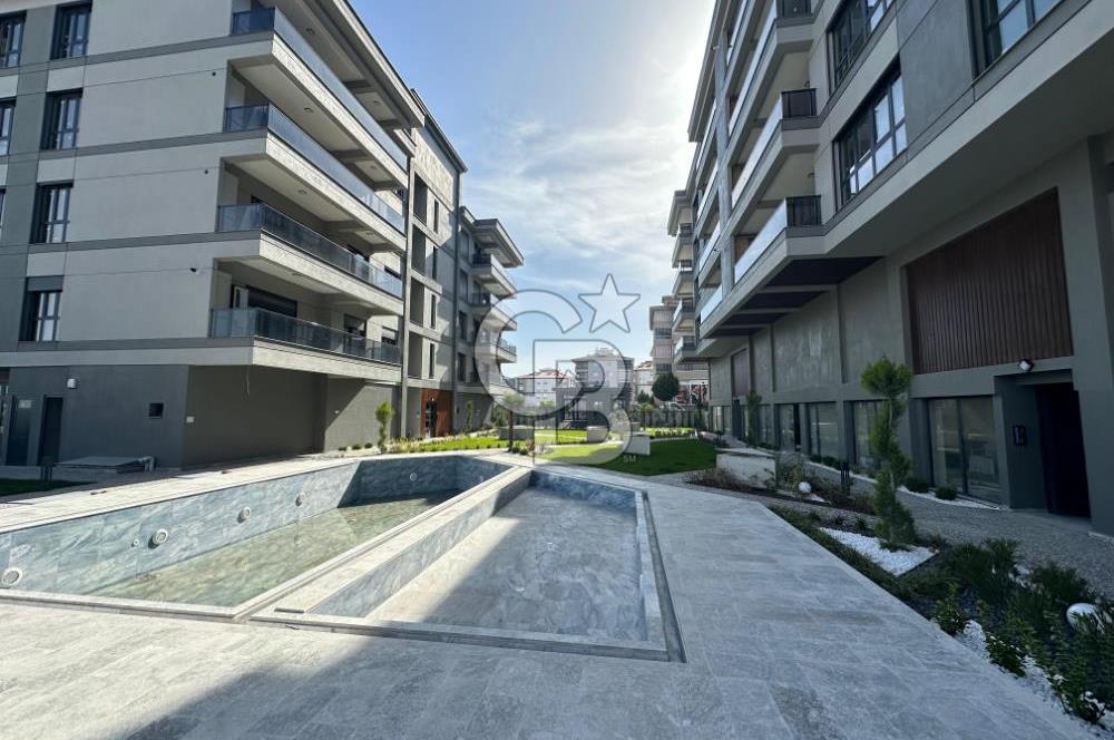 Karahasanlı Mah. Site İçinde Havuzlu Otoparklı 3+1 Satılık Daire