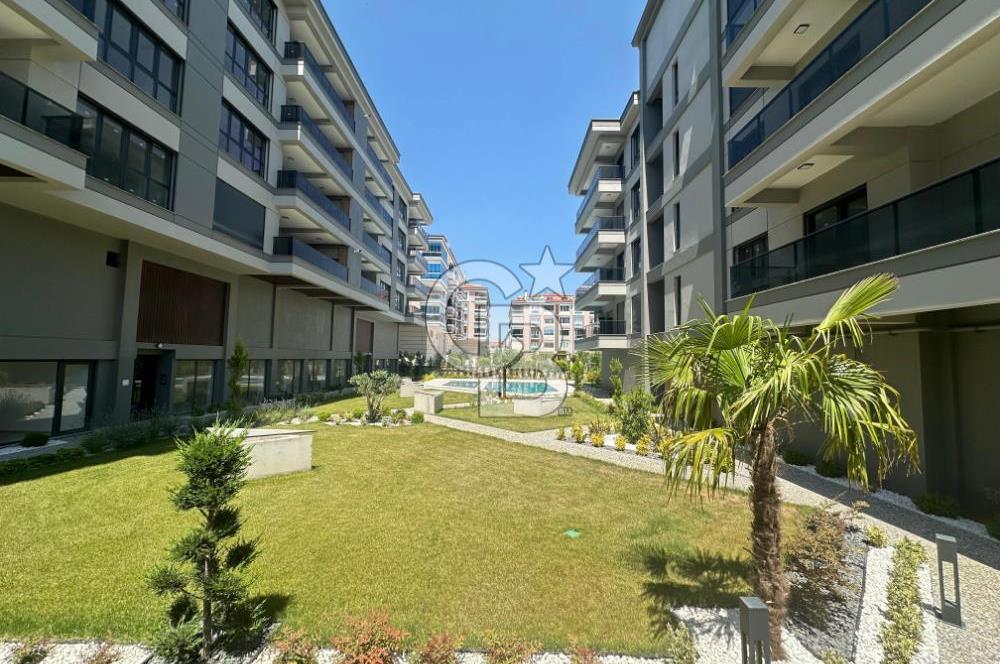 Karahasanlı Mah. Site İçinde Havuzlu Otoparklı 3+1 Satılık Daire