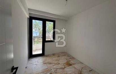 ÇANDARLI ADA MAHALLESİNDE FULL DENİZ MANZARALI 2+1 DAİRELER