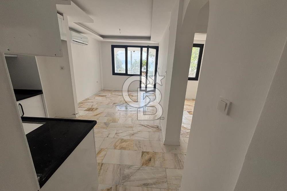 ÇANDARLI ADA MAHALLESİNDE FULL DENİZ MANZARALI 2+1 DAİRELER